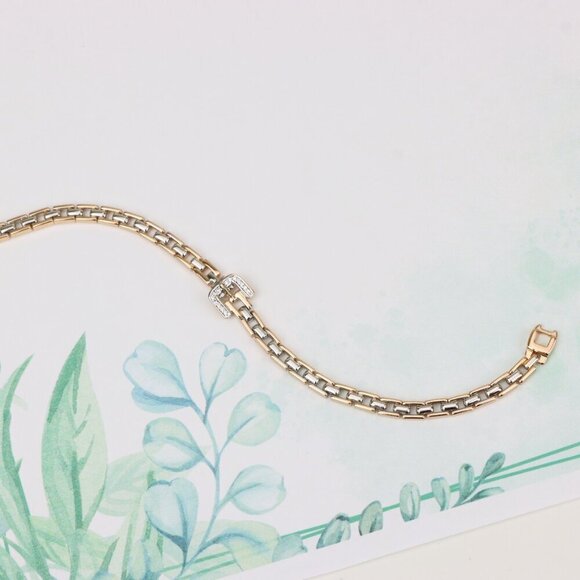 "Elegant Rose Gold Bracelet with Sparkling U-Shaped Center Charm, XPBL0734 - Picture 4 of 12